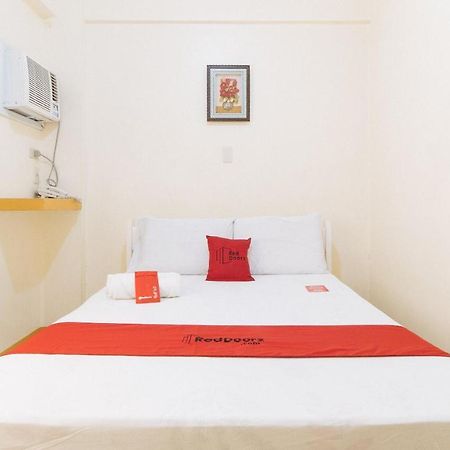 Reddoorz @ Golden Skye Hotel Guagua Kültér fotó