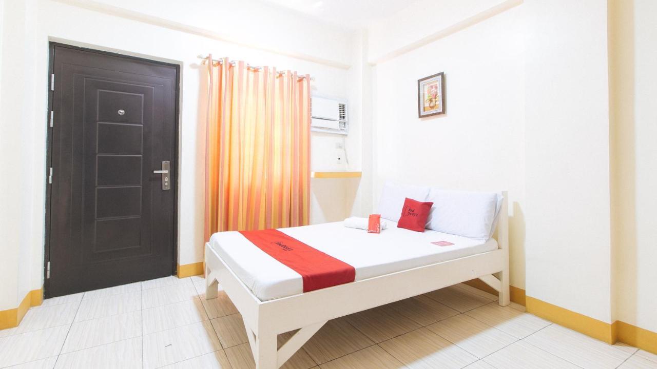Reddoorz @ Golden Skye Hotel Guagua Kültér fotó