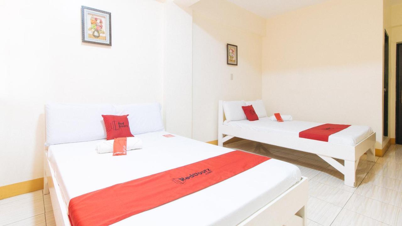 Reddoorz @ Golden Skye Hotel Guagua Kültér fotó
