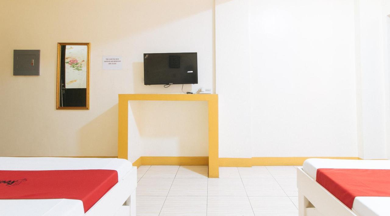 Reddoorz @ Golden Skye Hotel Guagua Kültér fotó